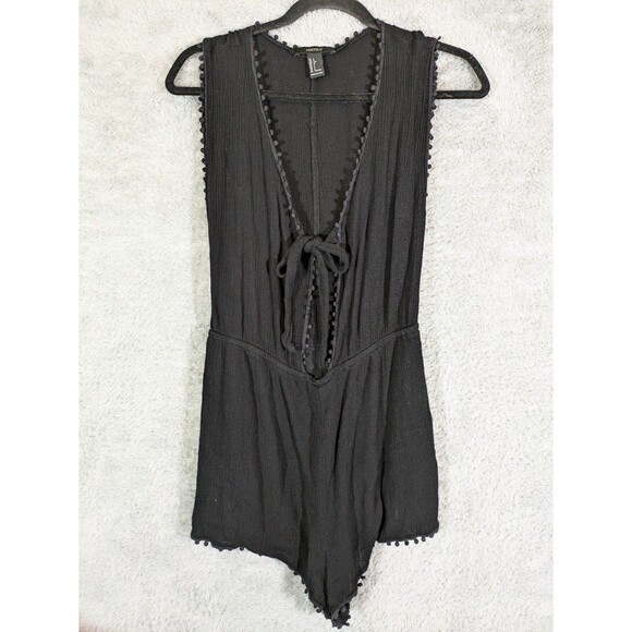 Open Front Black Gauzy Lined Romper Shorts Size Large Forever 21 - Picture 1 of 8